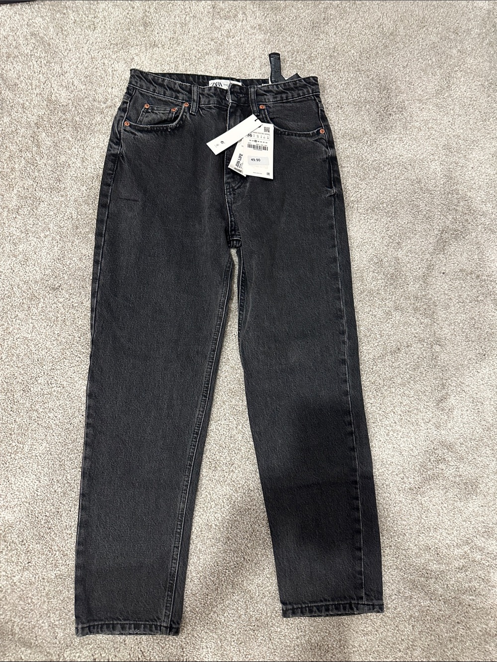 ZARA Black High waisted mom-fit High-Rise Straight Jeans